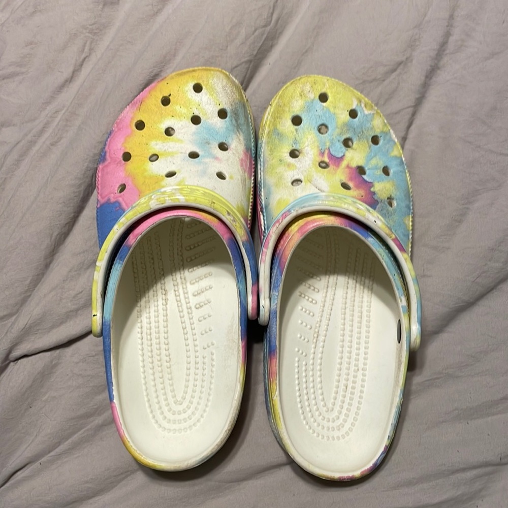 Crocs